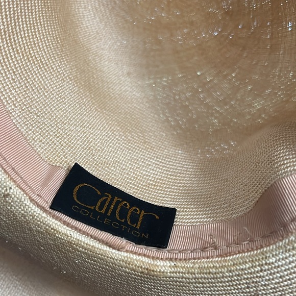 Beige summer hat with white and gold trim - Picture 3 of 4